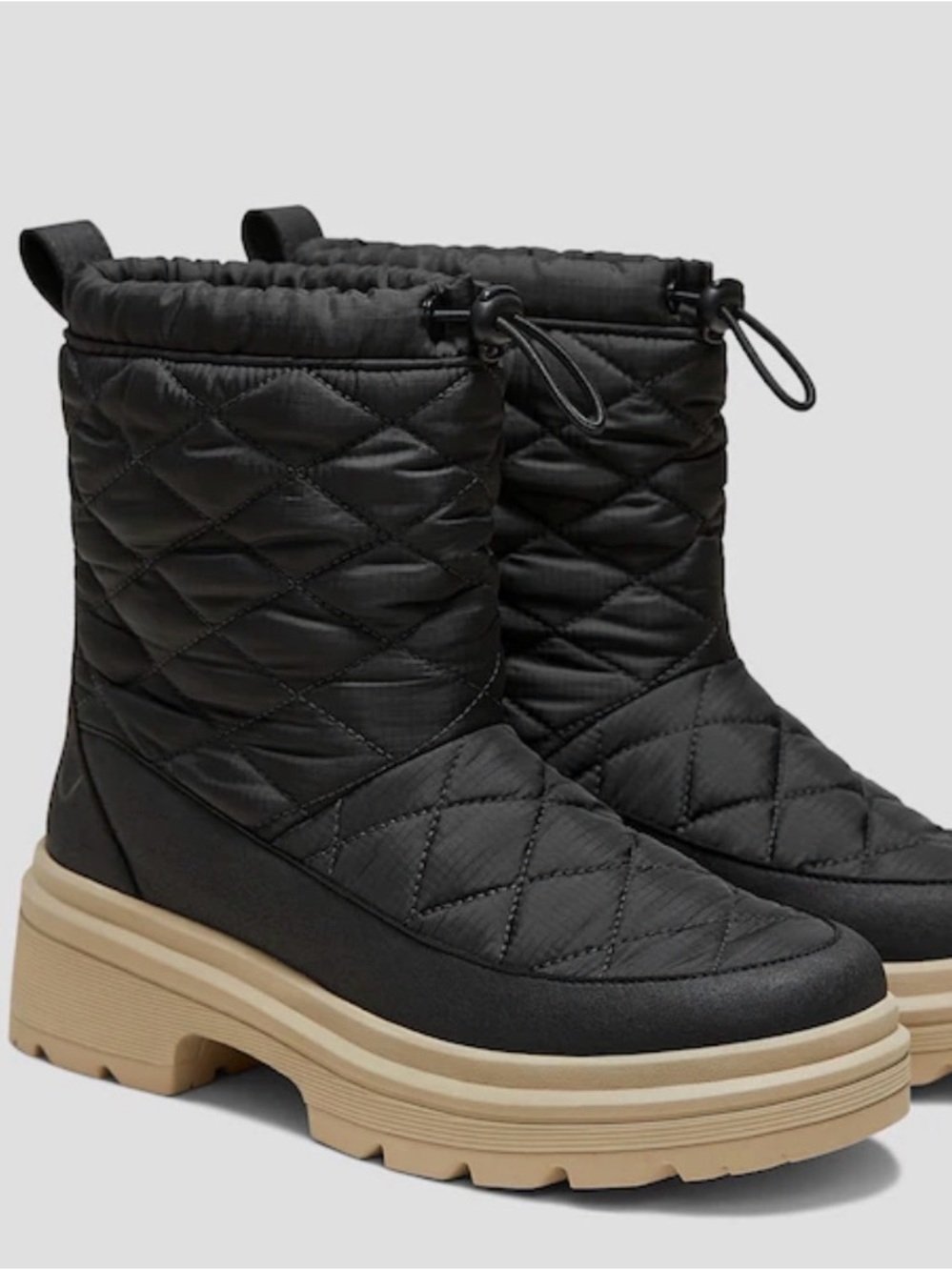 Quilted Black Winter Ankle Boots with Chunky Cream Platform